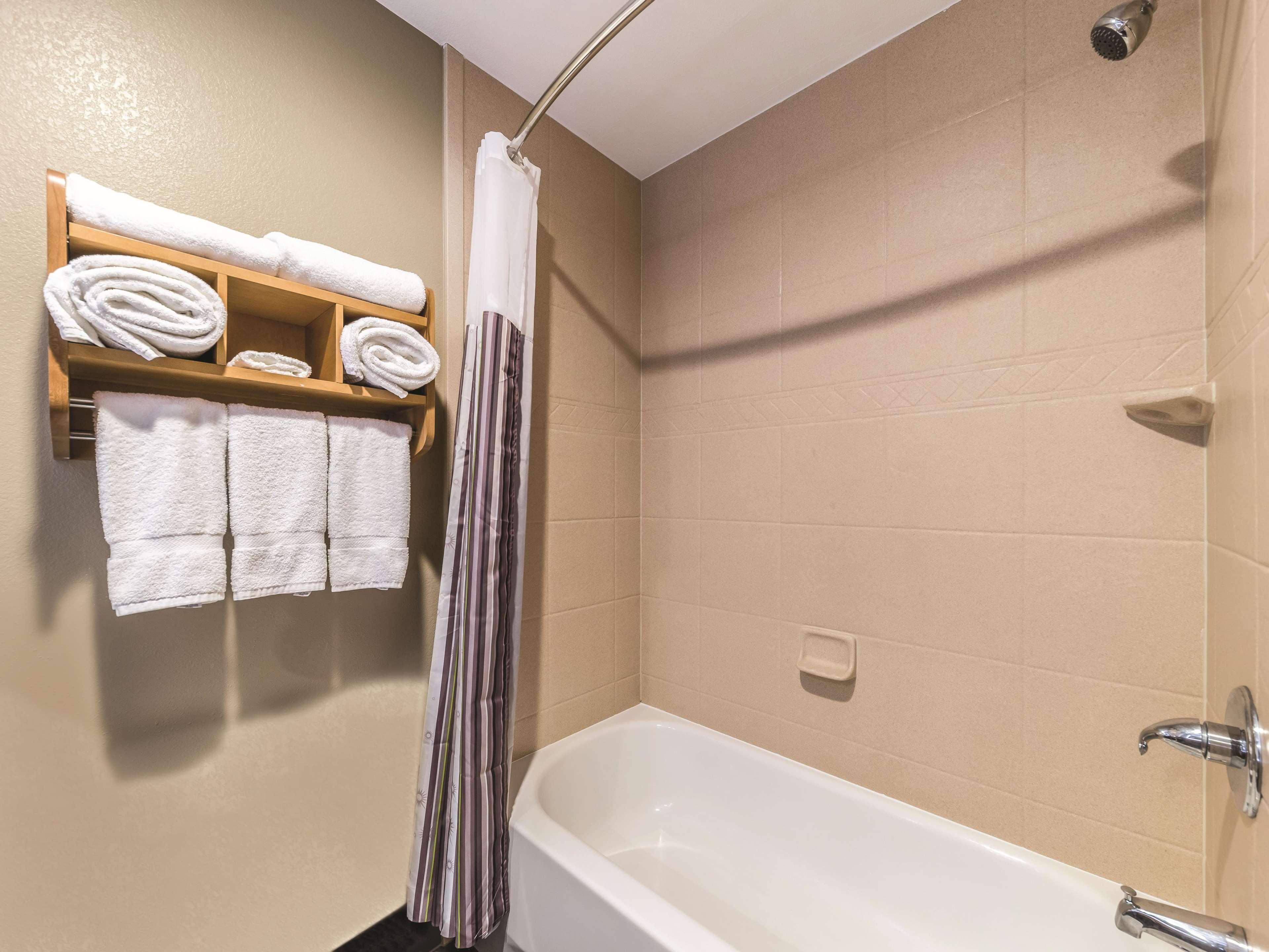 La Quinta By Wyndham Tulsa - Catoosa Hotel Eksteriør billede